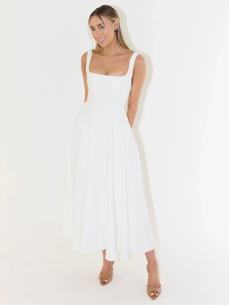 Valeria | Elegance and Style for Every Occasion