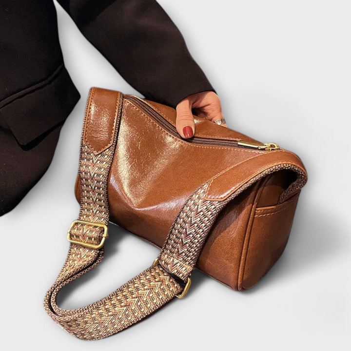 Emilia - Vintage Crossbody Bag